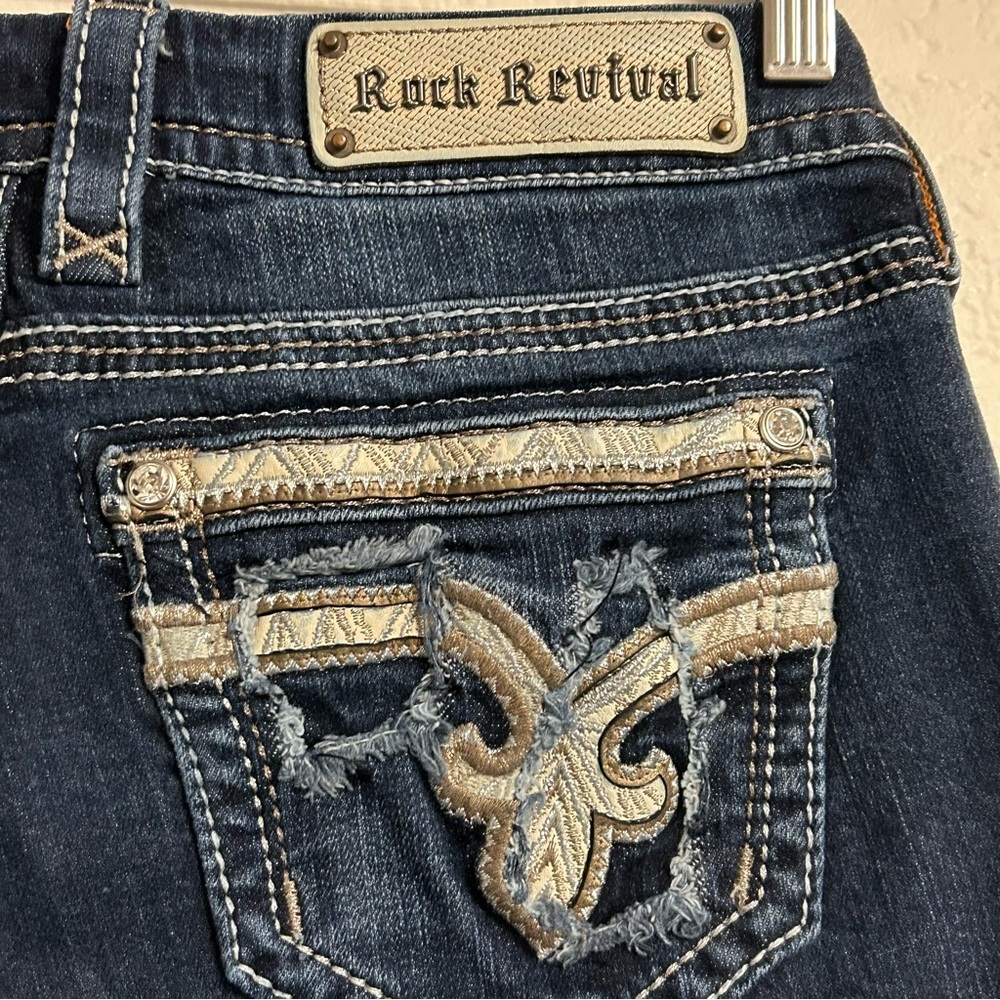 Rock Revival Embroidered Nancy Easy Crop Denim Jeans, Size‎ 30